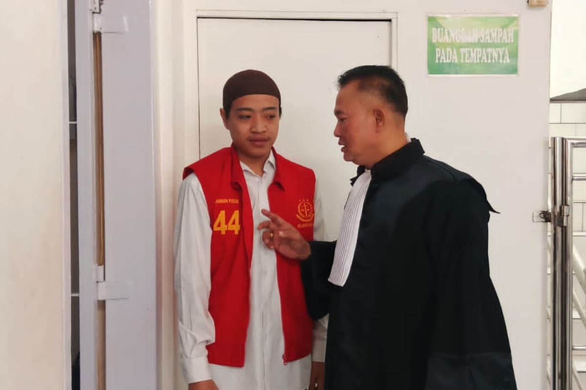 Syok Dituntut Penjara Berat, Terdakwa Kasus Obat Keras di Cianjur Minta Keringanan